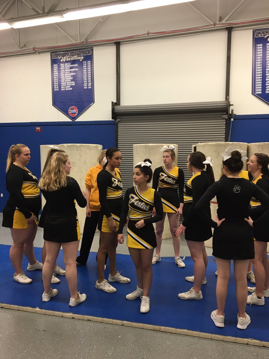 cheervarsityfhs's tweet photo. Cheerleaders warming up to cheer on our Lady Tigers at the District game against Potosi. 🏀🐯 https://t.co/CMMfcLHsGn