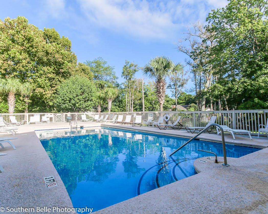 GregWarren12's tweet image. Only 139,900 in the heart of Cherry Grove!  Just a couple blocks to the beach!