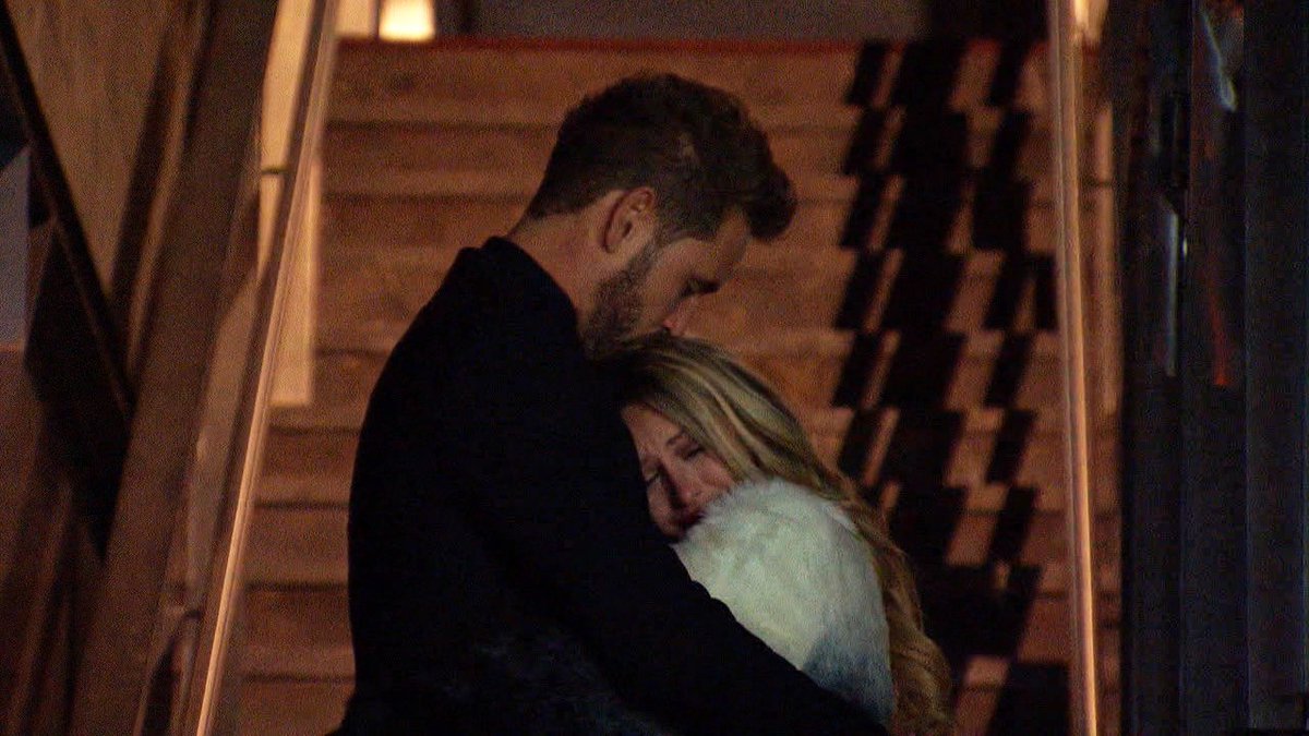laplandfinland -  Nick Viall - Bachelor 21 - Episode 9 Feb 27 - *Sleuthing Spoilers* - Page 22 C5twpRRUwAA0lHv