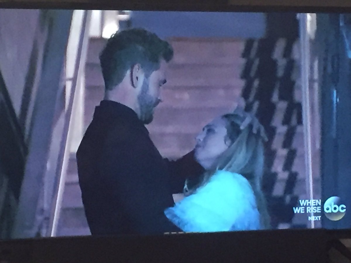 "I promise you did nothing wrong-- the producers of the show love you and you gave us great ratings" #TheBachelor
