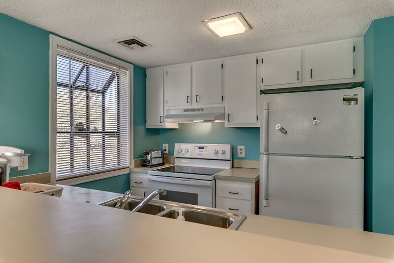 GregWarren12's tweet image. Renovated condo at Arcadian Dunes, close to Ocean Annies!  New appliances and HVAC.  2 bedroom 2 bath.. Call me soon!!