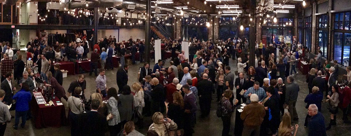 Monday's aren't so bad when you find yourself in 1 room w/40 #WallaWallaValley #Wineries &amp; over 140 wines to taste! #WallaWallaWine