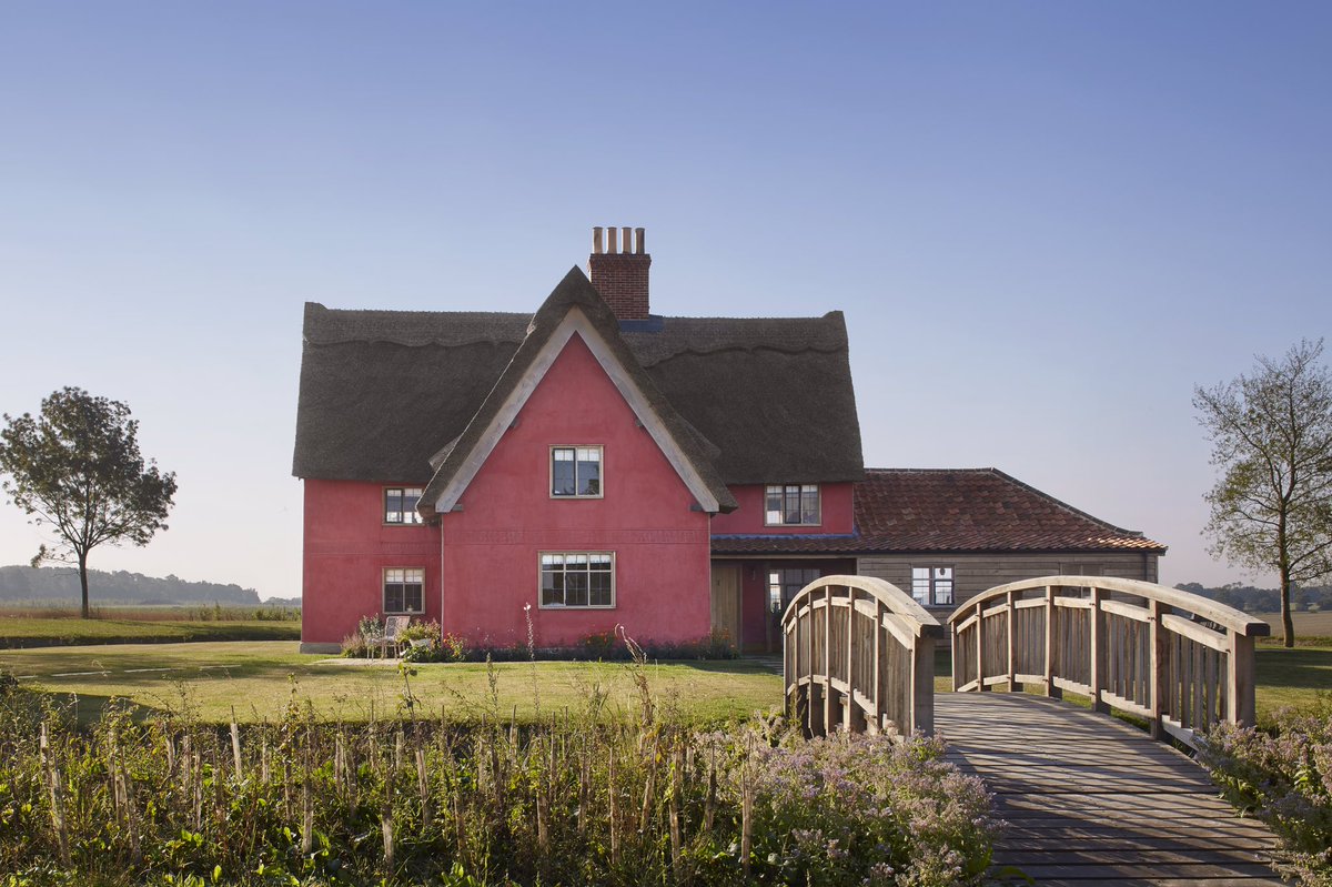 Bestoflime's tweet photo. #sunny #suffolk ! #limewashed #holidaycottage. @wildernessreserve. #warmcote, #limecote #limeplaster. #sustainable #buildingconservation. https://t.co/g7vq0szP2o