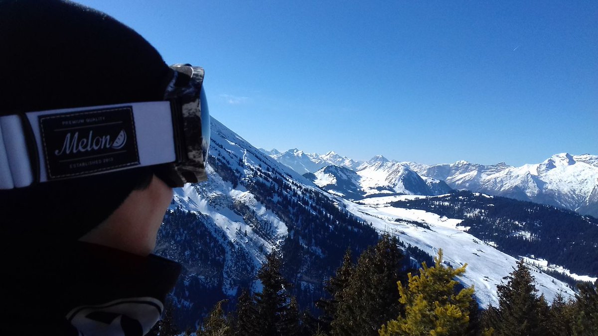 MelonOpticsFR's tweet photo. Vision parfaite sur @LaClusaz avec @MelonOpticsFR Masque Jackson ! #MelonOpticsFR #Jackson :) https://t.co/Oq17TmHANq