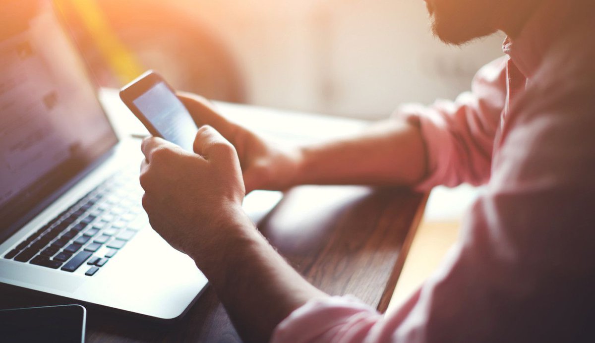 Cha_Guevel's tweet photo. Les conseils de @FloletDrh pour développer une #MarqueEmployeur unique sur les réseaux sociaux via @BeSmarp ➡️ https://t.co/HWDNecCzc2 https://t.co/GwsAIKMRAU