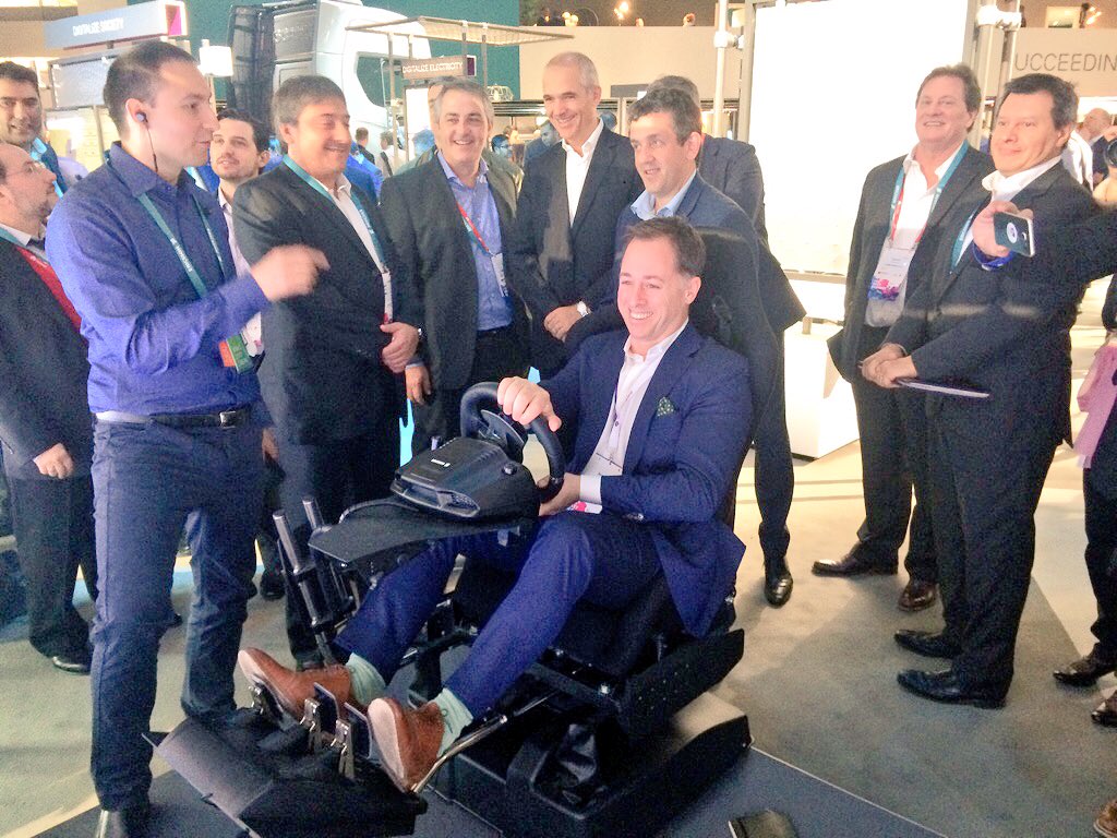 brendan_ives's tweet photo. Remote driving a car from 50km. #Ericsson #5G #BeamTracking https://t.co/ZTb4SRb39s