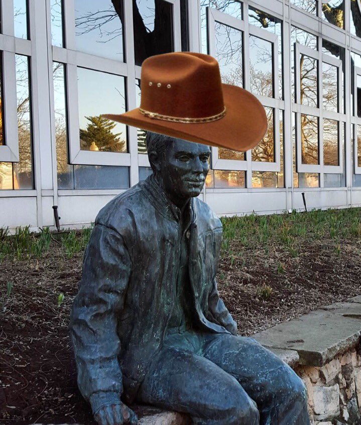 mollyrecords's tweet photo. What in urination https://t.co/0g9yzboYjV