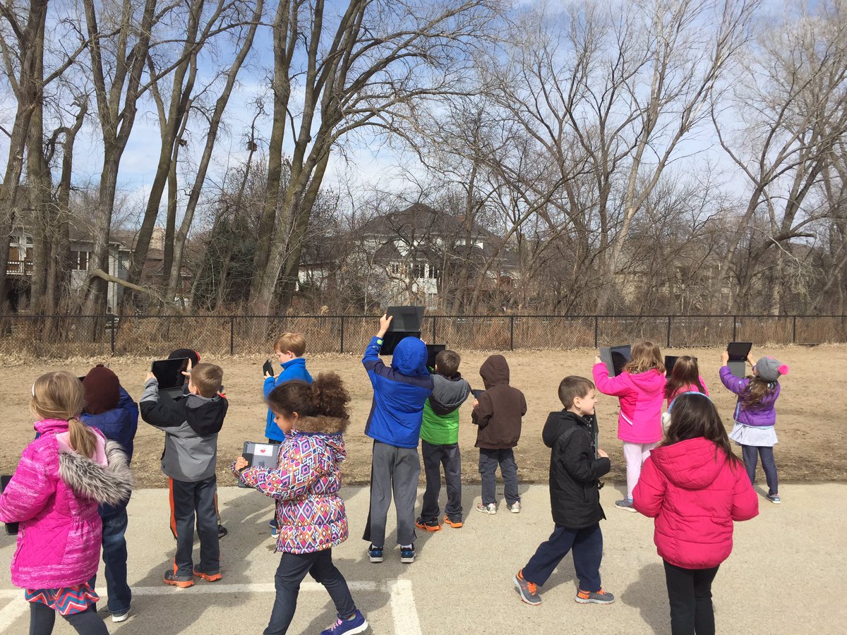 sasvacina's tweet photo. Continuing our tree research with a Winter pic.  Too bad the snow melted! #Proud2bMPS #MPSLibraryLove #NoSnowNoWorries @hrpenke https://t.co/W6l0s5EBmg