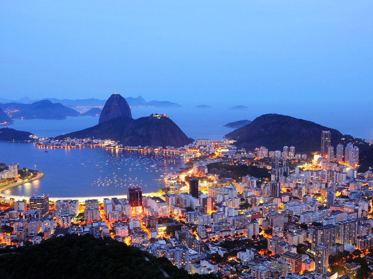 CNTraveler's tweet photo. These are officially the most beautiful skylines in the world https://t.co/NXSjuvRwBs https://t.co/b5Sx54QuC4