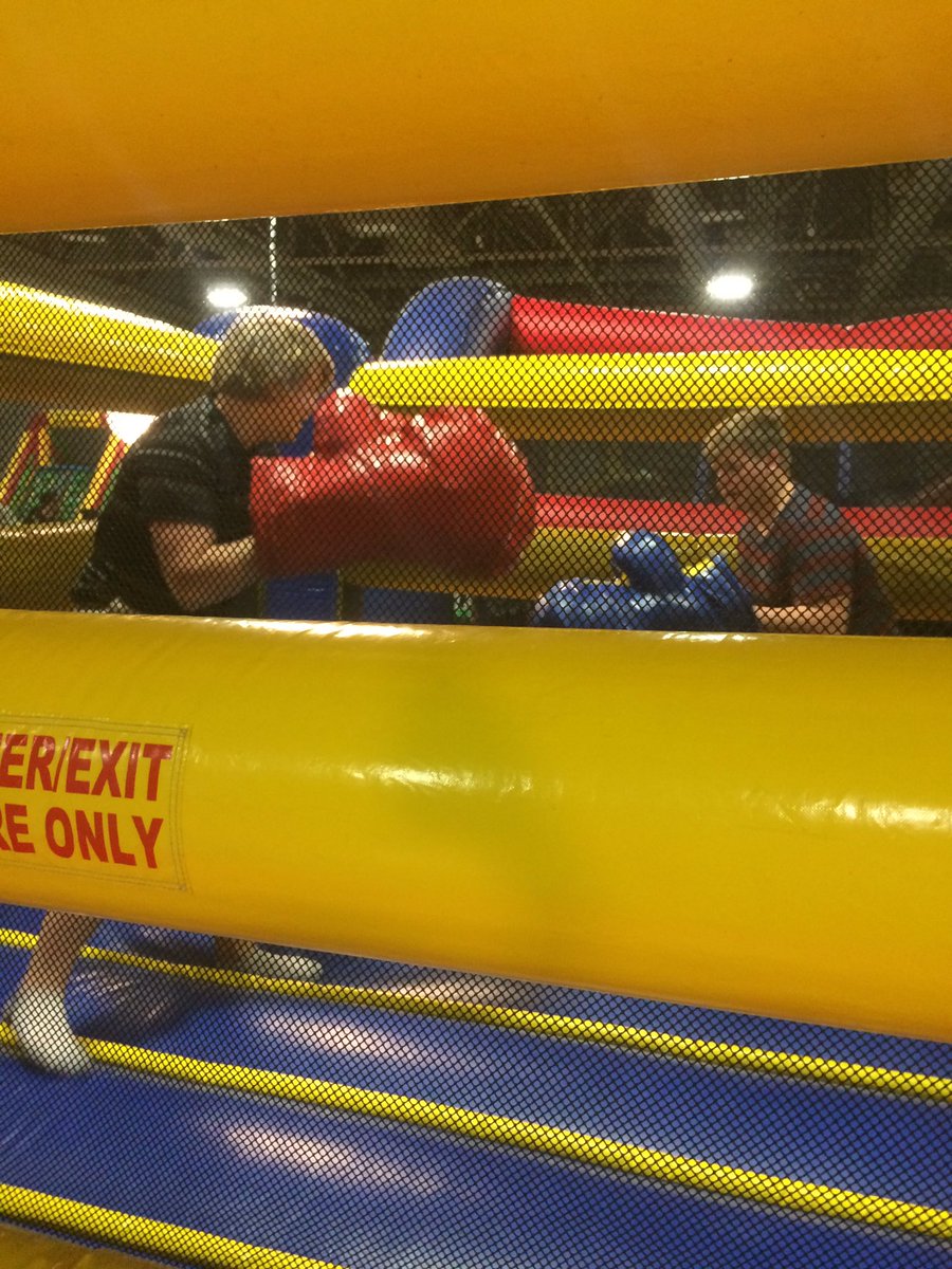 Popo and I boxing from almost two months ago #eve slc