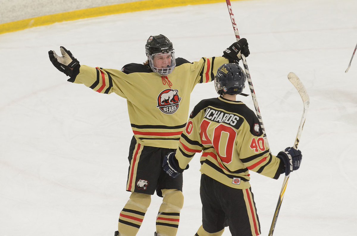 Boyertown beats Perk Valley to set up title rematch with Spring-Ford in Pioneer ICSHL play... papreplive.com/2017/02/27/boy…