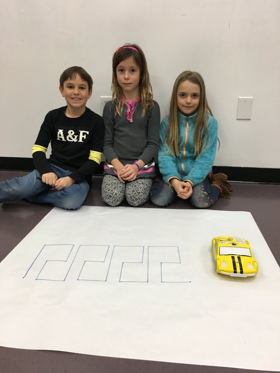 OlivierMonteil's tweet photo. Félicitations aux élèves d' @ISTPSchool qui ont réussi le défi #ProBot #rencontronique https://t.co/FeGnd4XXNI