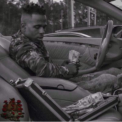 MoGeezie's tweet photo. #N2MM @YayoHuncho #NewProfilePic #Refuse2Lose Video coming soon https://t.co/yW2cgocU2L https://t.co/NsdHteokEL