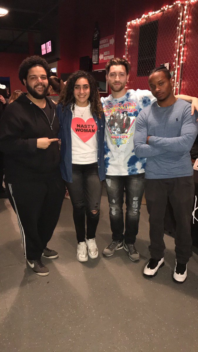 nuradaexplorer's tweet photo. a huge THANK YOU to @KidQuill for the show tn. it was an honor meeting you &getting your shirt, much love❤️🙌🏽 #seeyousoon #njsquad #goats🐐 https://t.co/d77XqKel4q
