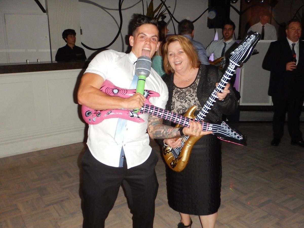 danielsahyounie's tweet photo. We are rockstars https://t.co/Zl9ZXx9bkD