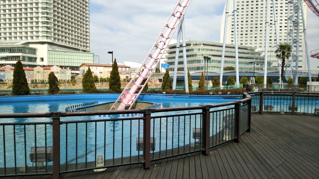 Minerva_elina's tweet photo. 『マブラヴ』の聖地巡礼してきました！
"あの"坂や思い出のたくさん詰まった丘を実際に見ることが出来て感動…(T^T) #muvluv https://t.co/aKH3xQPXby