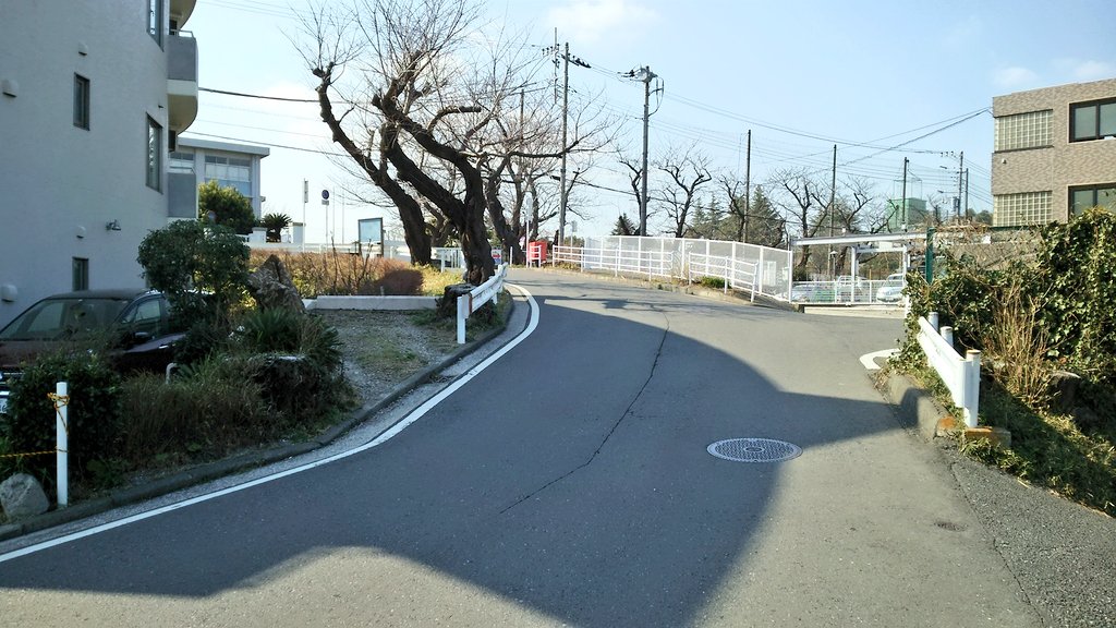 Minerva_elina's tweet photo. 『マブラヴ』の聖地巡礼してきました！
"あの"坂や思い出のたくさん詰まった丘を実際に見ることが出来て感動…(T^T) #muvluv https://t.co/aKH3xQPXby
