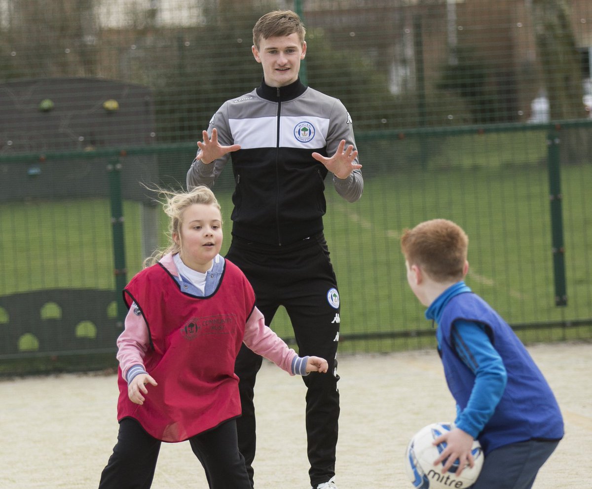 LaticsCommunity's tweet photo. COMMUNITY CLUB OF THE YEAR: We're delighted to be named 2017 North West @Checkatrade Community Club of the Year by @EFL. https://t.co/fle8VHVmuj