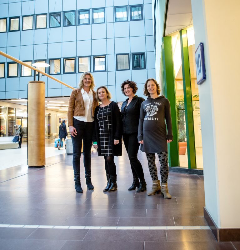 Centering Pregnancy nu ook voor zwangeren in de tweede lijn, in samenwerking met <a href="/umcg/">UMCG</a> kraamzorghetgroenekruis.nl/nieuws/centeri…