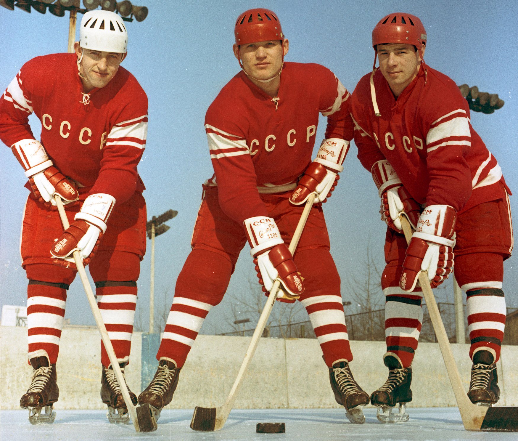 Soviet ice hockey great Vladimir Petrov dies at 69 – The Denver Post
