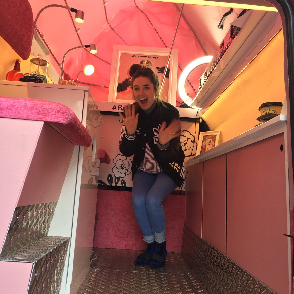 Look who we found! <a href="/BenefitUK/">Benefit Cosmetics UK</a> &amp; @Lisa_Benefit bringing great brows to the nation in the #BrowMobile. Visit the website to bring them to you!