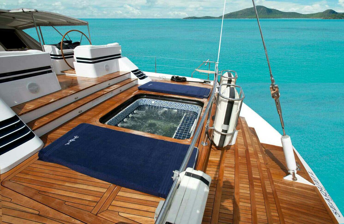 SEA QUELL33,20m. 💦 Ready for summer? 😎 #sailing #sailcharter #summer #lifestyle #charter #sea #sail #yacht