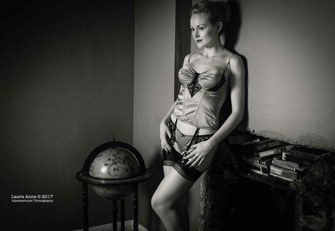 Shot in my study at home. I do love classic b&amp;w. And yes, the globe contains booze.  Reposting @lapearce:<a href="/tag/stockings"class="tags"><span>#stockings</span></a><a href="/tag/gretagarbo"class="tags"><span>#gretagarbo</span></a>