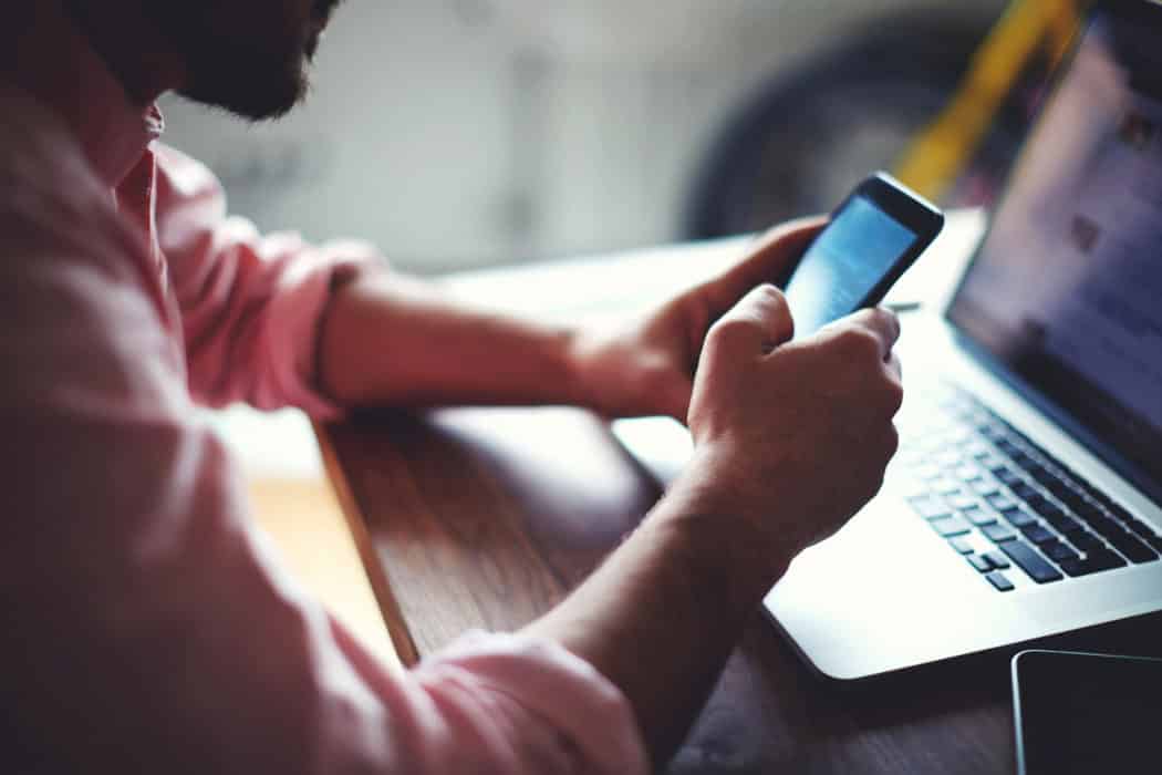 L'ordinateur assure toujours les ventes du e-commerce ow.ly/vE7Z309qvoH #mcommerce #ecommerce #adobe via <a href="/ComarketingNews/">COMK</a>