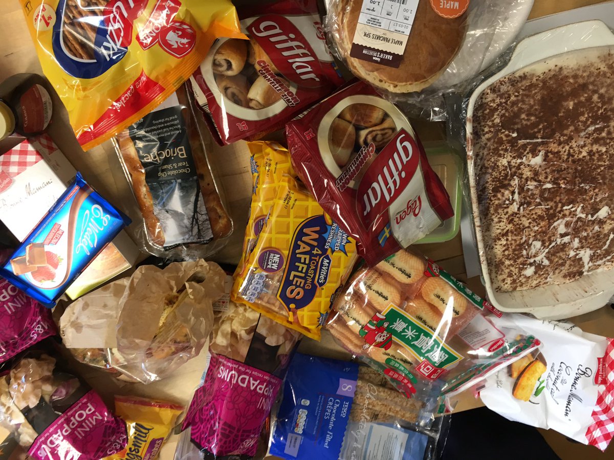 SaraA2004's tweet photo. Food from around the world #diversityweek #teamfareham @omda34ae @SCCNBS @TheLarryBanda @dawnmfrith @JulieSCCNBS https://t.co/Qbmm1k353N