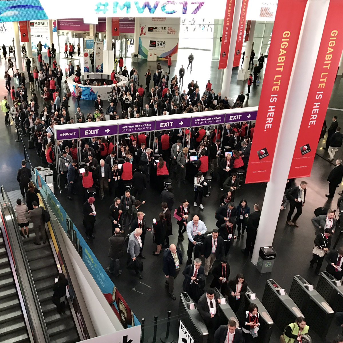 JyMBee's tweet photo. DAY 2 @ Mobile World Congress ๐ช๐ธ
Learn more about @A2iA Mobile Capture & Recognition software.
#mBoarding #KYC #AI
> Hall 5 - 5B41 #MWC17 https://t.co/Pr9YQdzXxo
