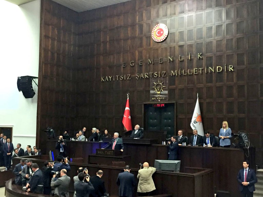 Sn <a href="/TC_Basbakan/">TC Başbakanlık</a>'ımız Binali Yıldırım :"28 Şubatta yaşananları biliyorsunuz, bir daha millet iradesine darbe vurulmasın diye "EVET" diyoruz."