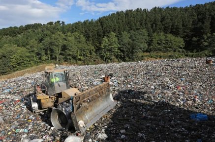 Federación RCDs (@valorizarcds) on Twitter photo #Vertederos: una fuente de emisiones que multiplica por 19 las plantas de #valorización energética esradio.libertaddigital.com/galicia/2017-0… vía <a href="/esRadio/">esRadio</a> #Vertederos: una fuente de emisiones que multiplica por 19 las plantas de #valorización energética esradio.libertaddigital.com/galicia/2017-0… vía <a href="/esRadio/">esRadio</a>
