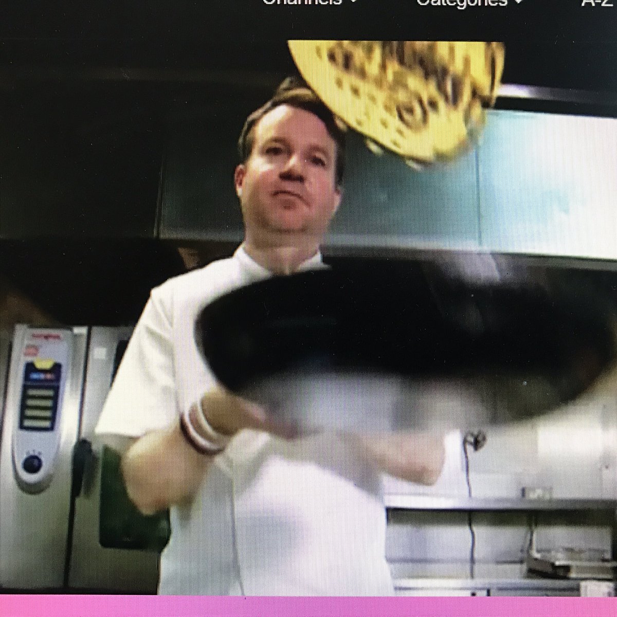 GeoffSnelgrove's tweet photo. Hey @nutsfood  youTV superstar, on BBC News this morning using our Slider® #induction for #pancakemaking #greatface https://t.co/9SWBKXeqB7