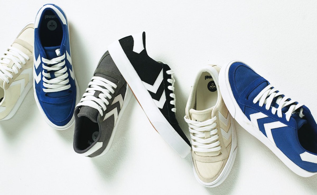 Hummel ヒュンメル公式 A Twitteren 17春夏シーズンの新作スニーカーがいよいよ発売開始 ということで シーズンリーフレットのウェブバージョンをアップしました T Co R7oocfuomj ヒュンメルスニーカー Hummelsneakers Sneakers Kicks