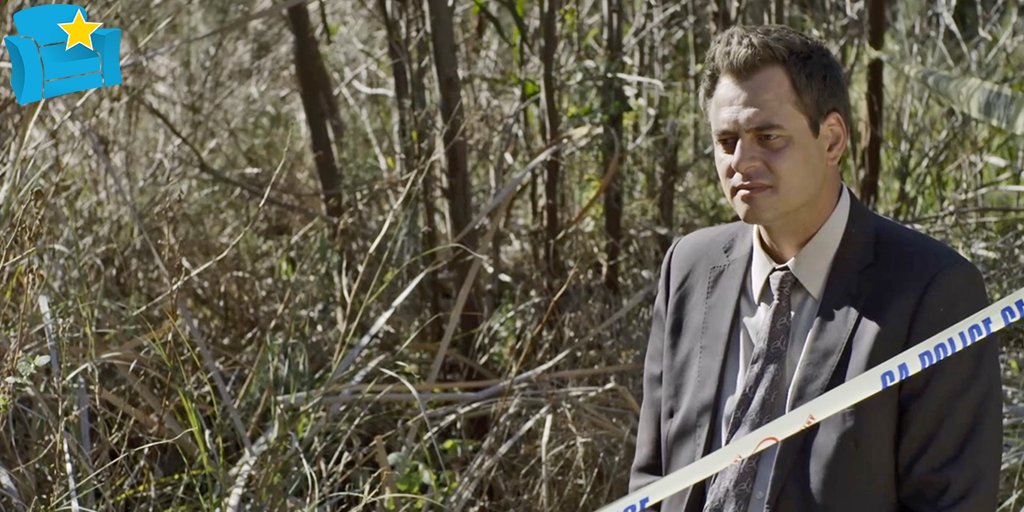 ’n Hou teen die kop en ’n koek wat flop – kyk #BolandMoorde vanaand om 20:00! Hier is ’n uittreksel: bit.ly/2m6yDYm <a href="/stianbam/">stian</a>