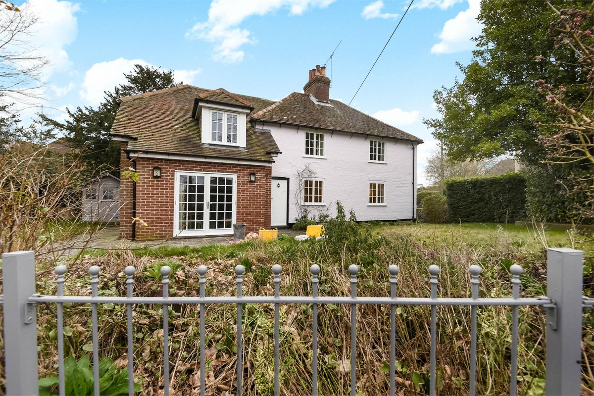 ChartersEstateA's tweet photo. #ToLetTuesday
RENT ME - Rose Cottage
4bed #Meonstoke £1,550pcm
https://t.co/wSLzP78jaG
#propertyhants @Rightmove @OnTheMarketCom https://t.co/Vya2ZlIzke