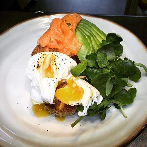 Chef_ChanLiem's tweet photo. Salmon, Avocado, Egg benedict, Arugula , Black pepper @DP_BISTRO #executive_access #dailymenus #foodies #foodporn https://t.co/23uDznbFI6