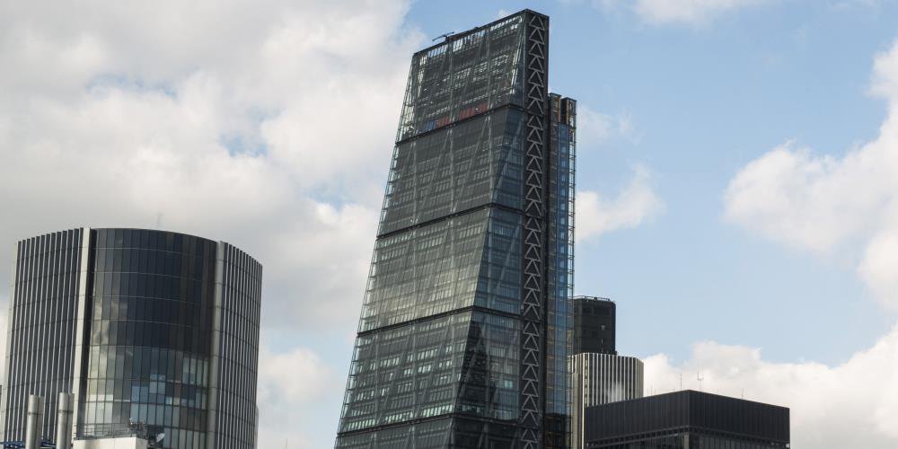 business's tweet photo. A Chinese investment company is set to buy the Cheesegrater in London for $1.27 billion https://t.co/qrDWkha2GT https://t.co/fGaLlBwaGF
