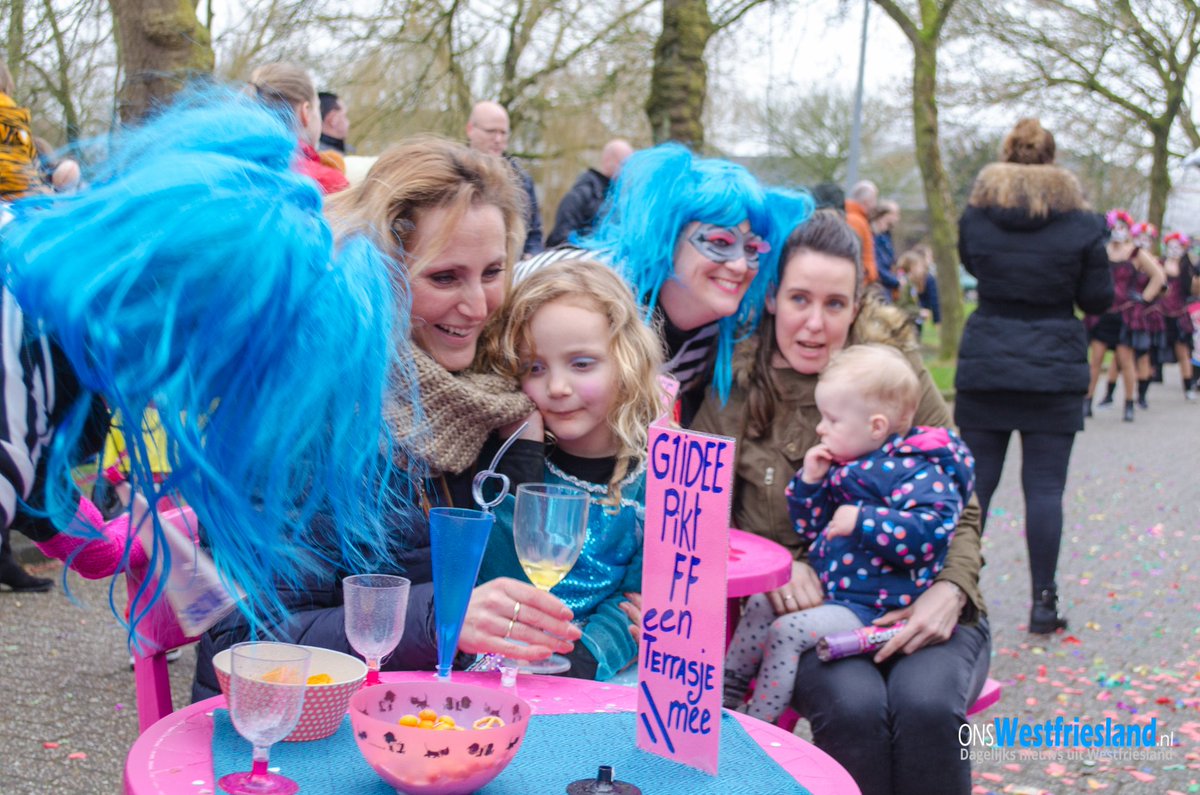 onswf_nieuws's tweet photo. Onze selectie van #foto's van @CarnavalZ #Zwaag door redactie OnsWestfriesland.nl. 

Gehele serie via:
https://t.co/IO7H6I9CRU https://t.co/4ZG2rQa9ii