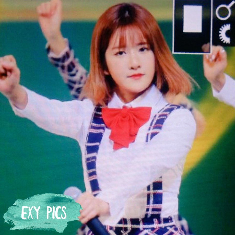 blackcrystal_95's tweet photo. 170228 연예예술상 

#우주소녀 #너에게닿기를 #EXY #소정
@WJSN_Cosmic @EXY_S2 ❤ ❤ https://t.co/00MRzaKdl8