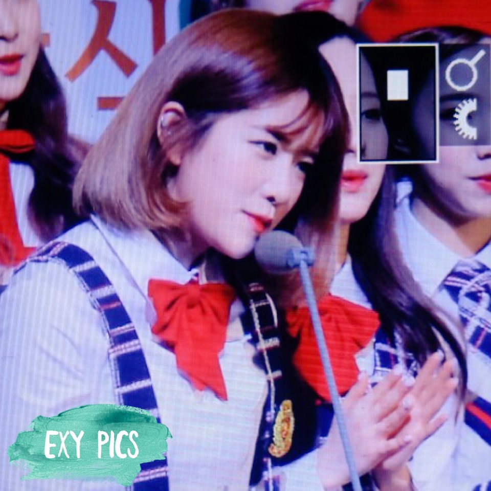 blackcrystal_95's tweet photo. 170228 연예예술상 

#우주소녀 #너에게닿기를 #EXY #소정
@WJSN_Cosmic @EXY_S2 ❤ https://t.co/6xBl48JTpX