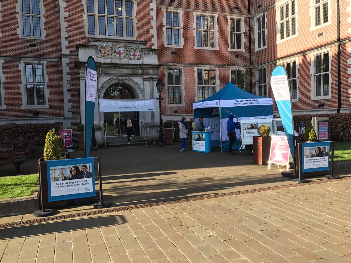 GradPromotions's tweet photo. @NewcastleSU @getintoteaching thinking about teaching? Head down to the SU today, grab a coffee and have a chat! https://t.co/APeeTznaNo