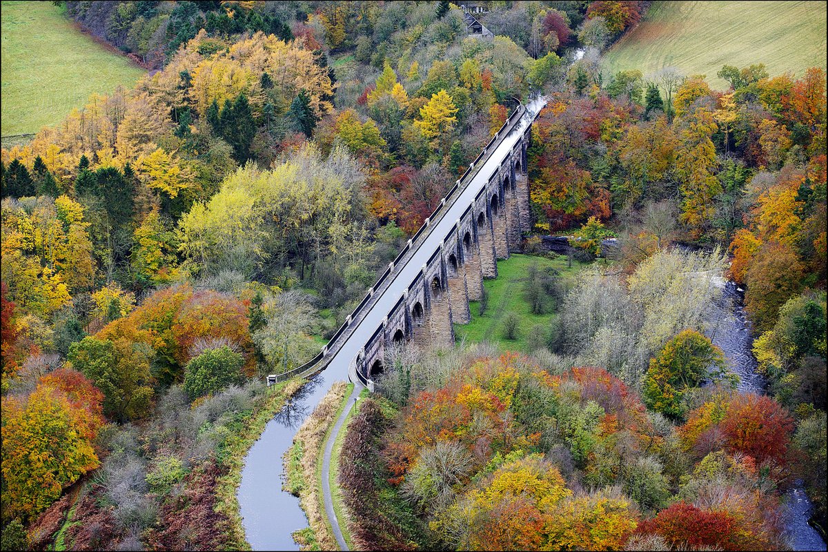 scottishcanals's tweet photo. #CanalClosure Avon Aqueduct works postponed to Winter 2017/18 due to heavy rainfall and poor ground conditions. More https://t.co/mcVFNiBoh2 https://t.co/ogwGL5ZicA