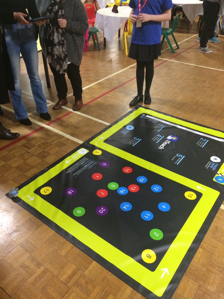 StOPPSBelfast's tweet photo. Parents were so engaged with @SpheroEdu @michaeliteach had to drag them away. Great parent session with @iteach_uk https://t.co/LOAY8CaVl4