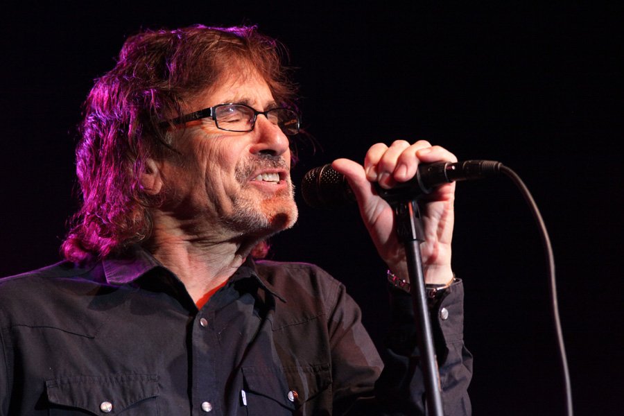  Ah!  Leah!  Happy Birthday Today 2/28 to Rocker Donnie Iris.  Rock ON! 