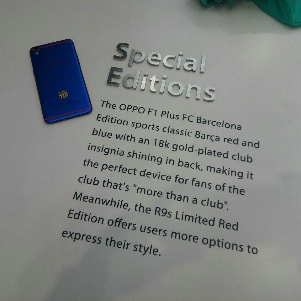 espcializados's tweet photo. En el stand de @Oppo los compañeros han encontrado esta joya... Un teléfono edición especial #OppoF1Plus con escudo… https://t.co/DRslBJC1no