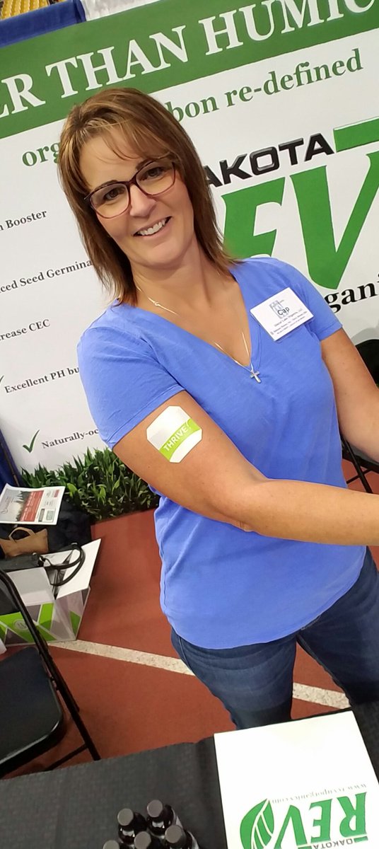 k29kristy's tweet photo. #HawkeyFarmShow #GLOrganics #Booth552 #FreeSamples #stopbysayhi https://t.co/j6t6By4A20