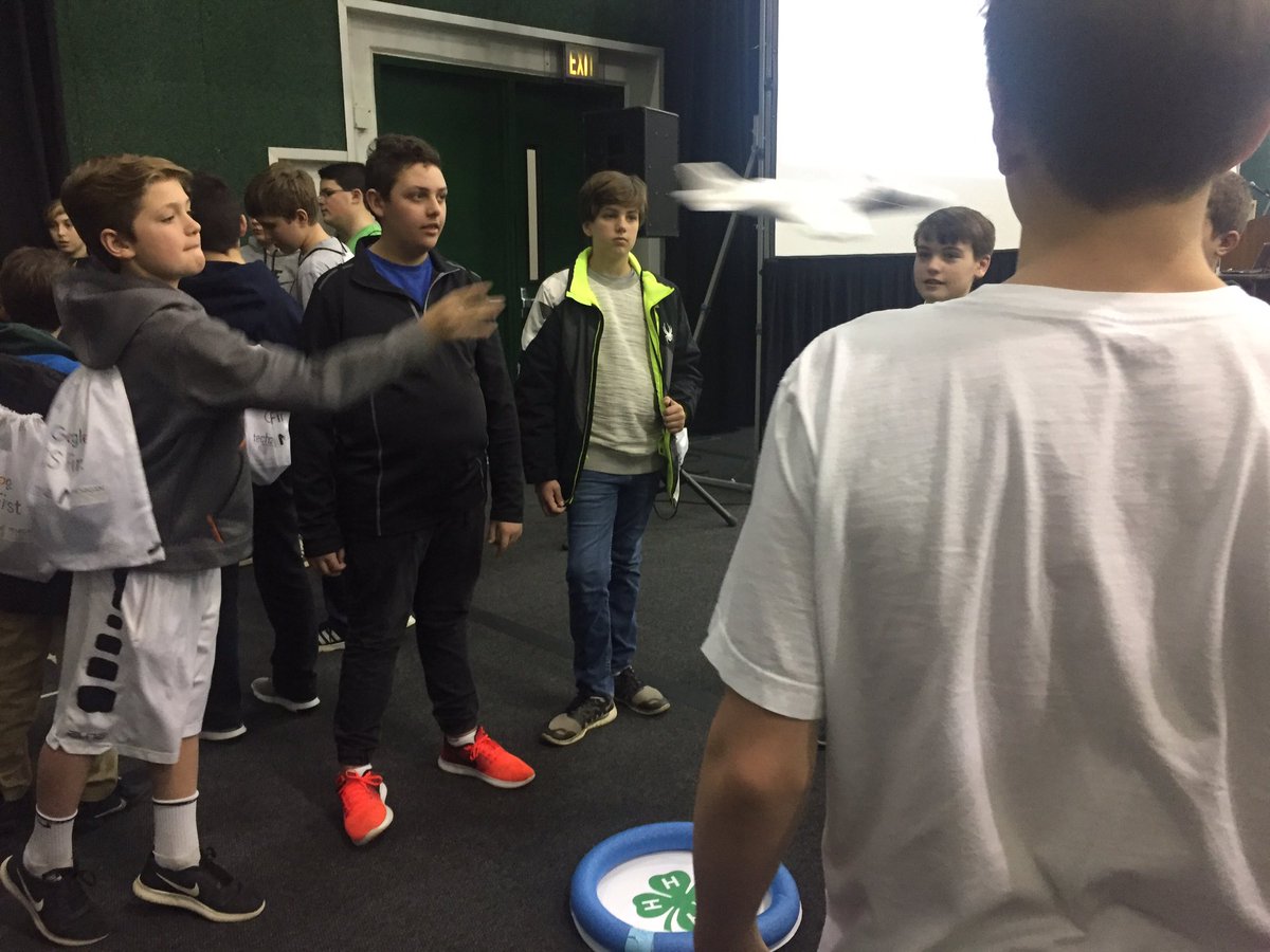 jensen98steph's tweet image. SMS students @ CS First 2nd Annual Event by Michigan Film &amp;amp; Digital Media Office #Coding @RodRock1 @followinglb @mrbobbrazier