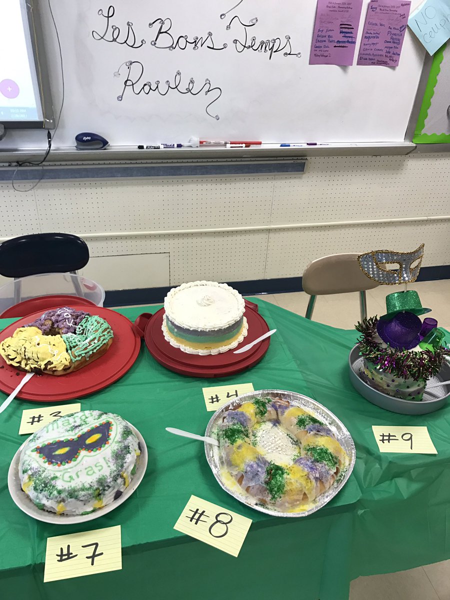 CollsFrench's tweet photo. Happy Mardi Gras!! #chsonegoodthing https://t.co/Q0Dl5m67oW