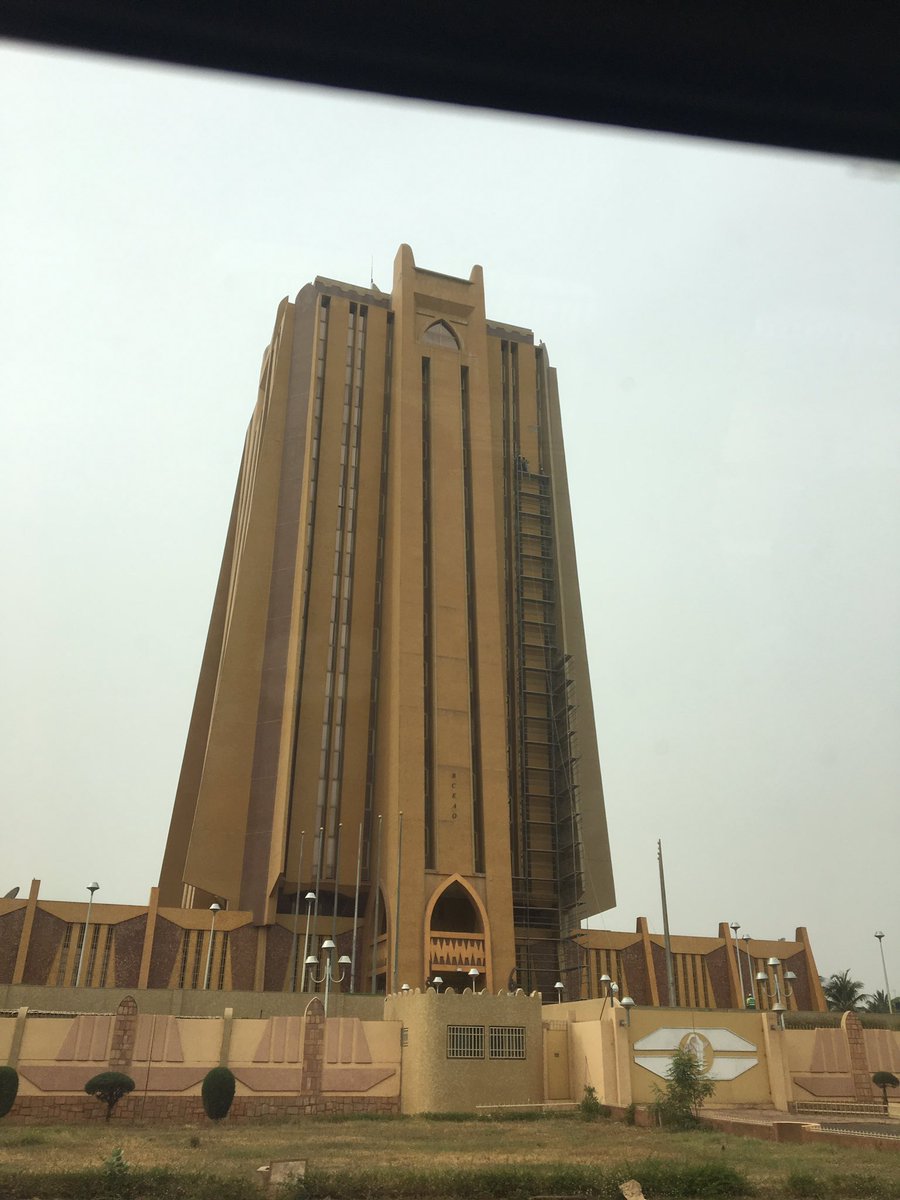 PieterMTB001's tweet image. Hotels in Bamako vs village in a rural area. Spot the difference? #Riseagainstcorruption